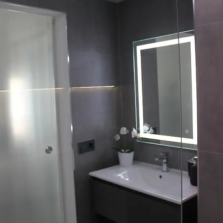 Capitan 1 Apartment *