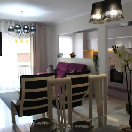 Capitan 1 Apartment *